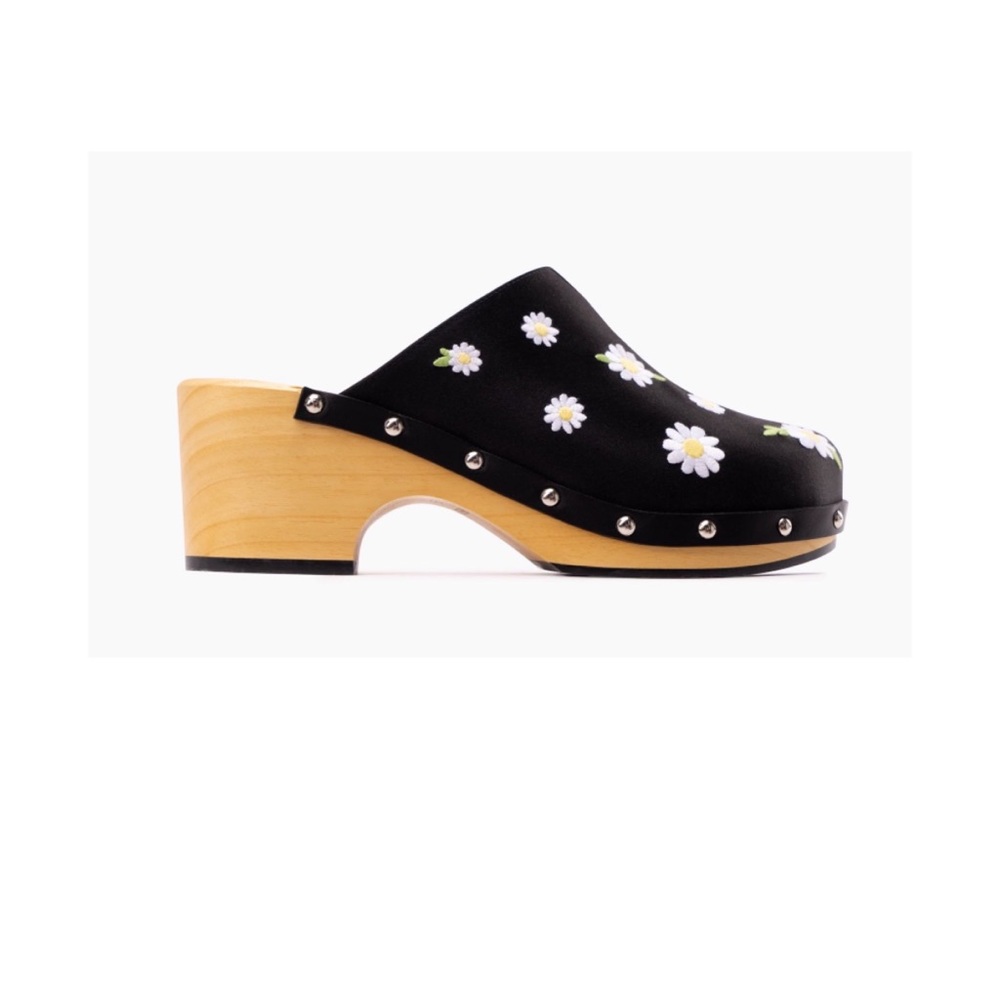 SLEEPEr Matilda clog Black Embroidered Daisy Print Sz 39